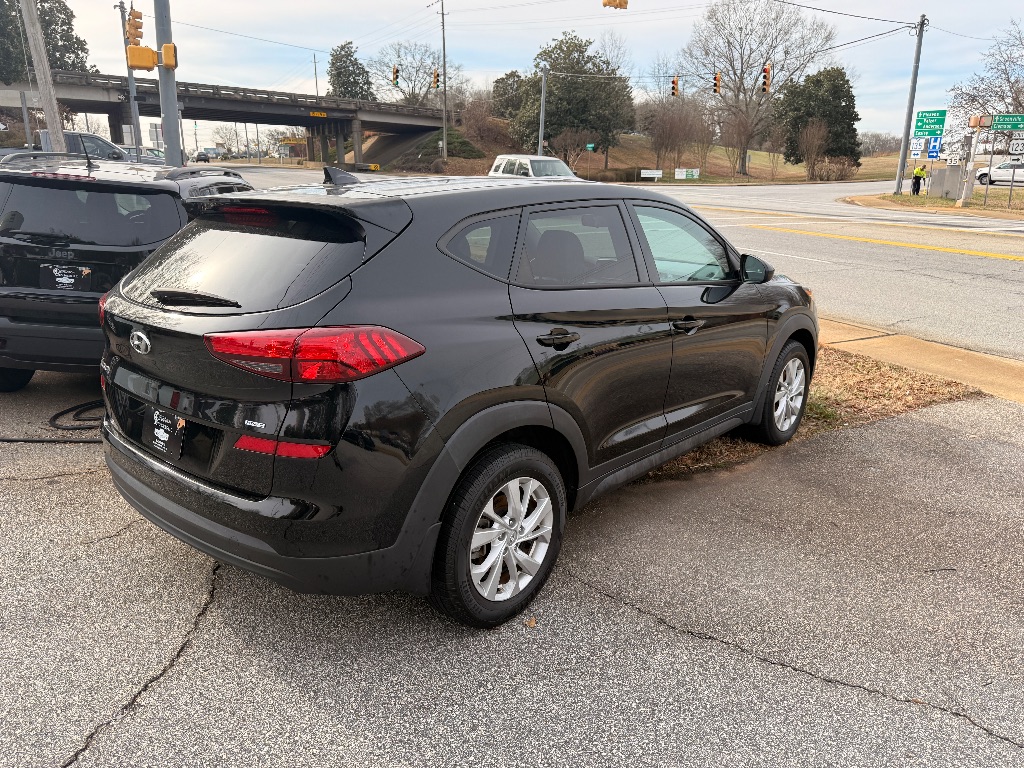 2020 Hyundai Tucson SE - Photo 6