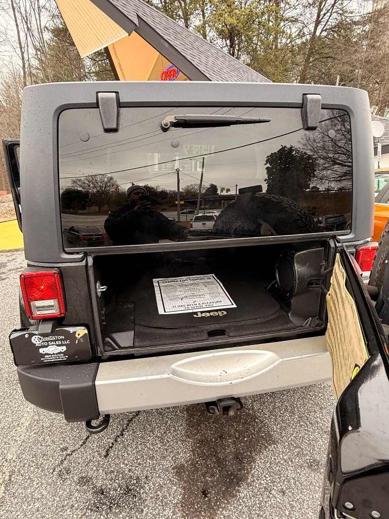 2013 Jeep Wrangler Unlimited Sahara - Photo 12