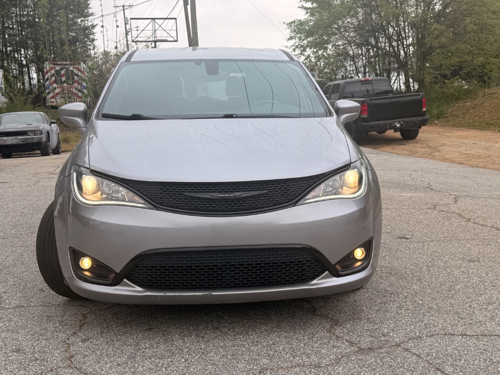 2019 Chrysler Pacifica Touring Plus