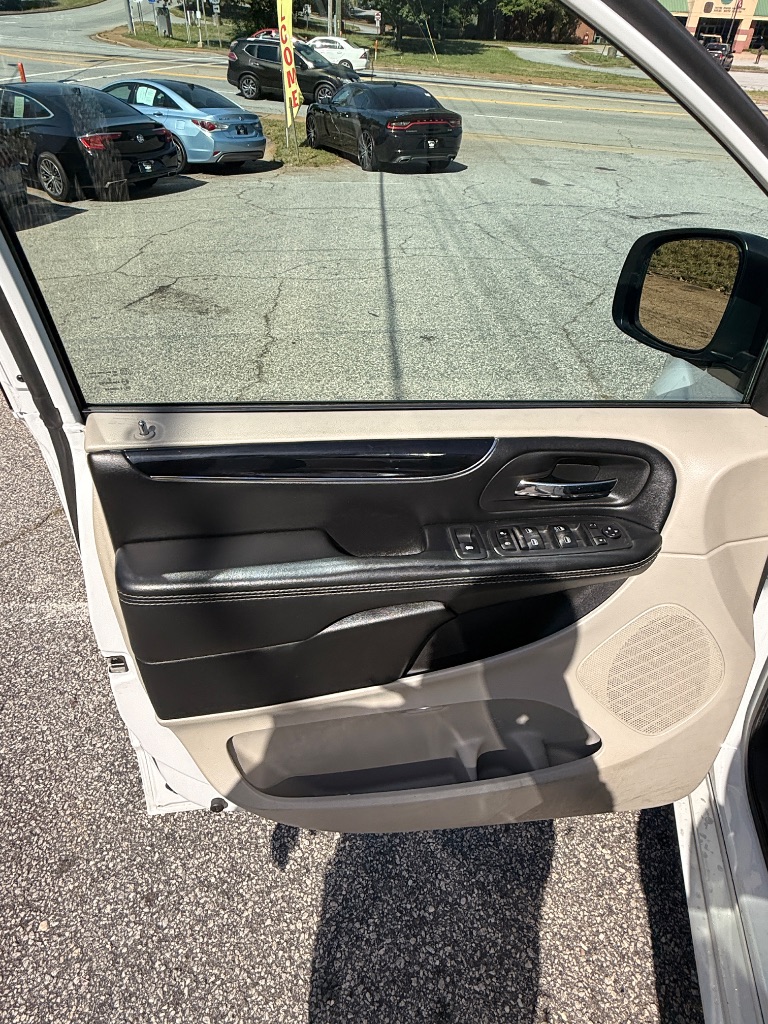 2019 Dodge Grand Caravan SXT - Photo 17