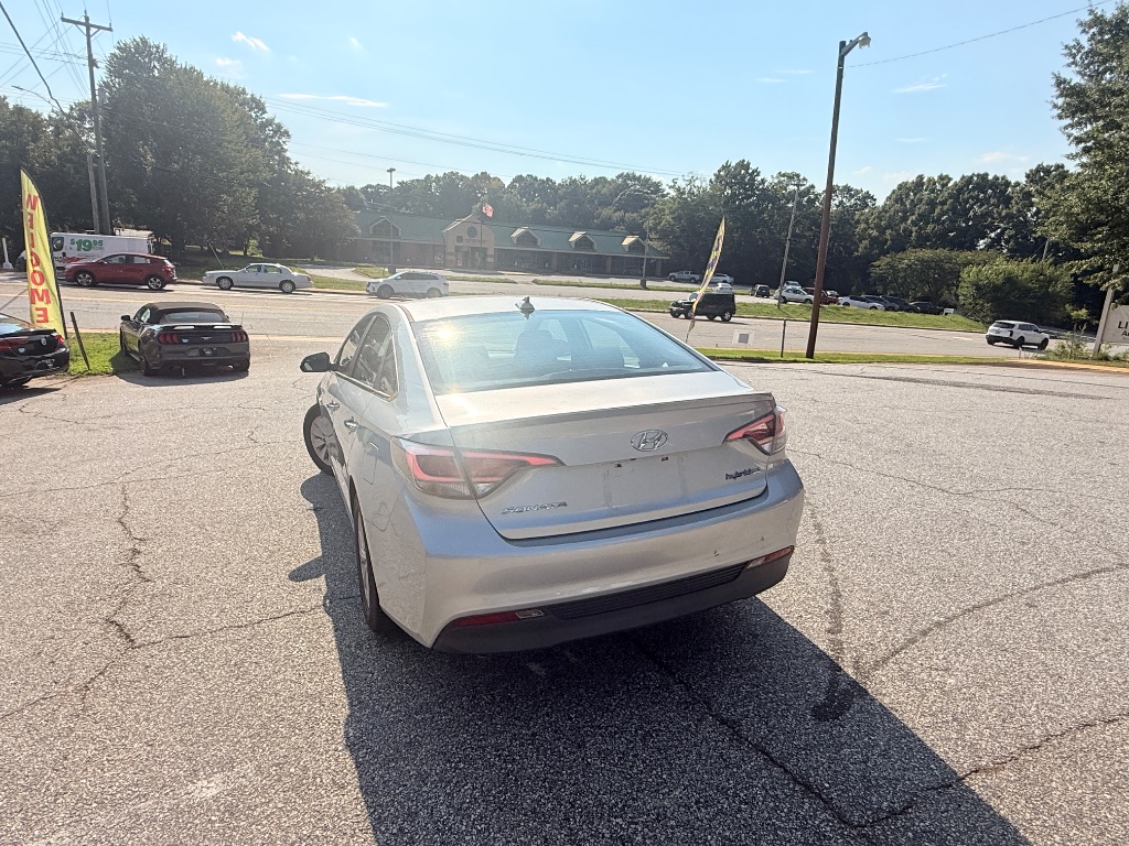 2017 Hyundai Sonata Hybrid Base - Photo 8